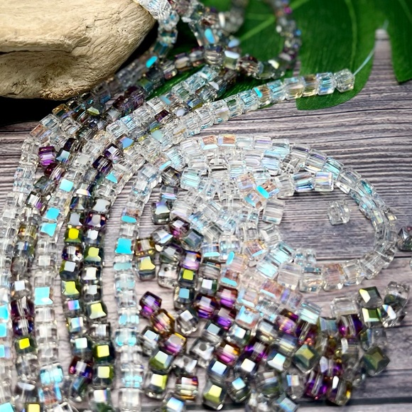100 Austrian Crystals Cube Beads AB Clear & Purple Green Colored DIY Mixed Lot - Picture 9 of 17